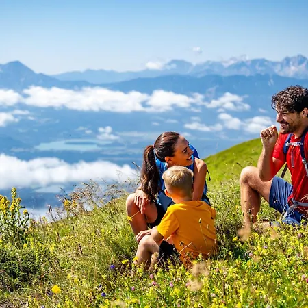 Penthouse 1511 Gerlitzen - In -ski Out!