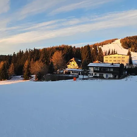 Penthouse 1511 Gerlitzen - In -ski Out! Treffen