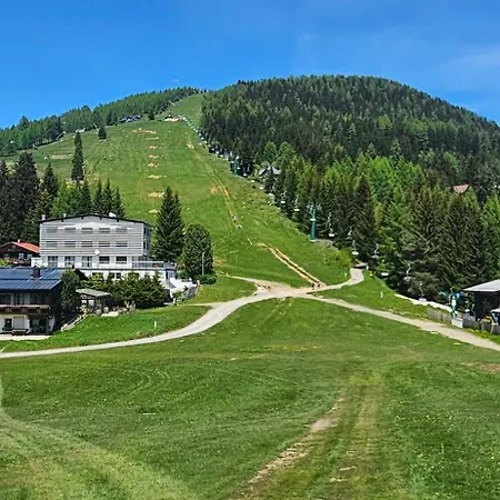 Penthouse 1511 Gerlitzen - In -ski Out! Apartment Treffen